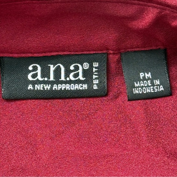 a.n.a Petite Women's A New Approach Blouse, Collared V-Neck, Burgundy, Size PM - Picture 6 of 8